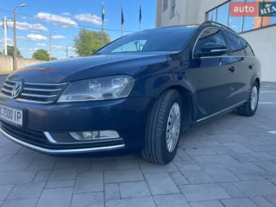 Автомобіль Volkswagen Passat 2014 B7