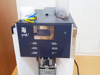 Прод. італійська професійна кавомашина Presto